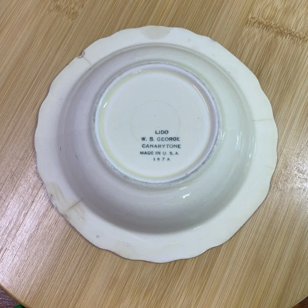 WS GEORGE Canarytone Serving Bowl Vintage USA‎ LIDO 187A See Pics. Make Offer